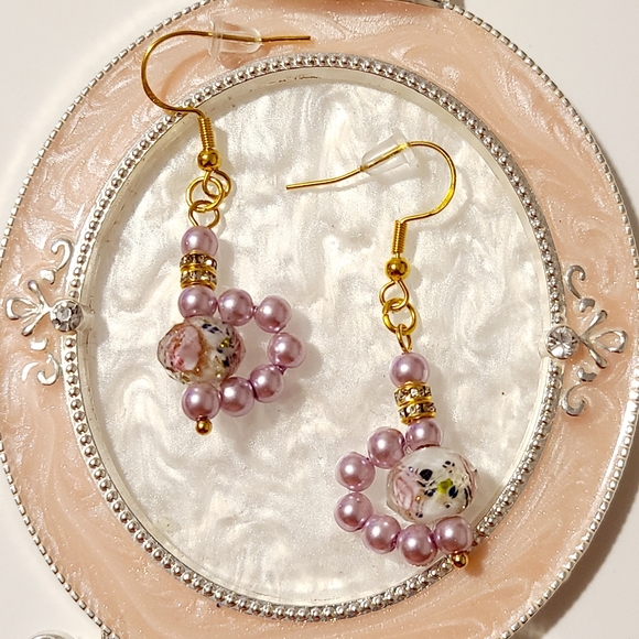 Lavender Gold Sand Lampwork Crystal and Pearl Fashion Earrings - Picture 2 of 3